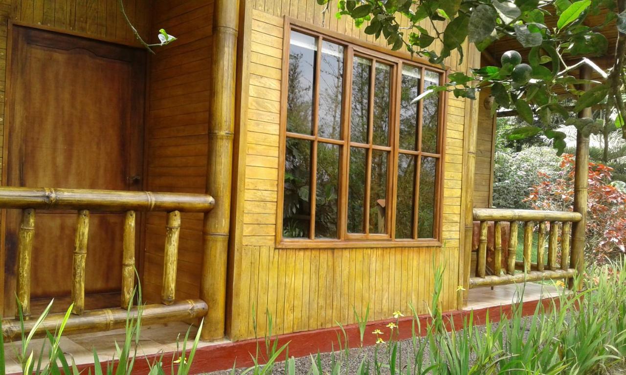 Estancia La Colina Санто-Доминго-де-лос-Колорадос Экстерьер фото