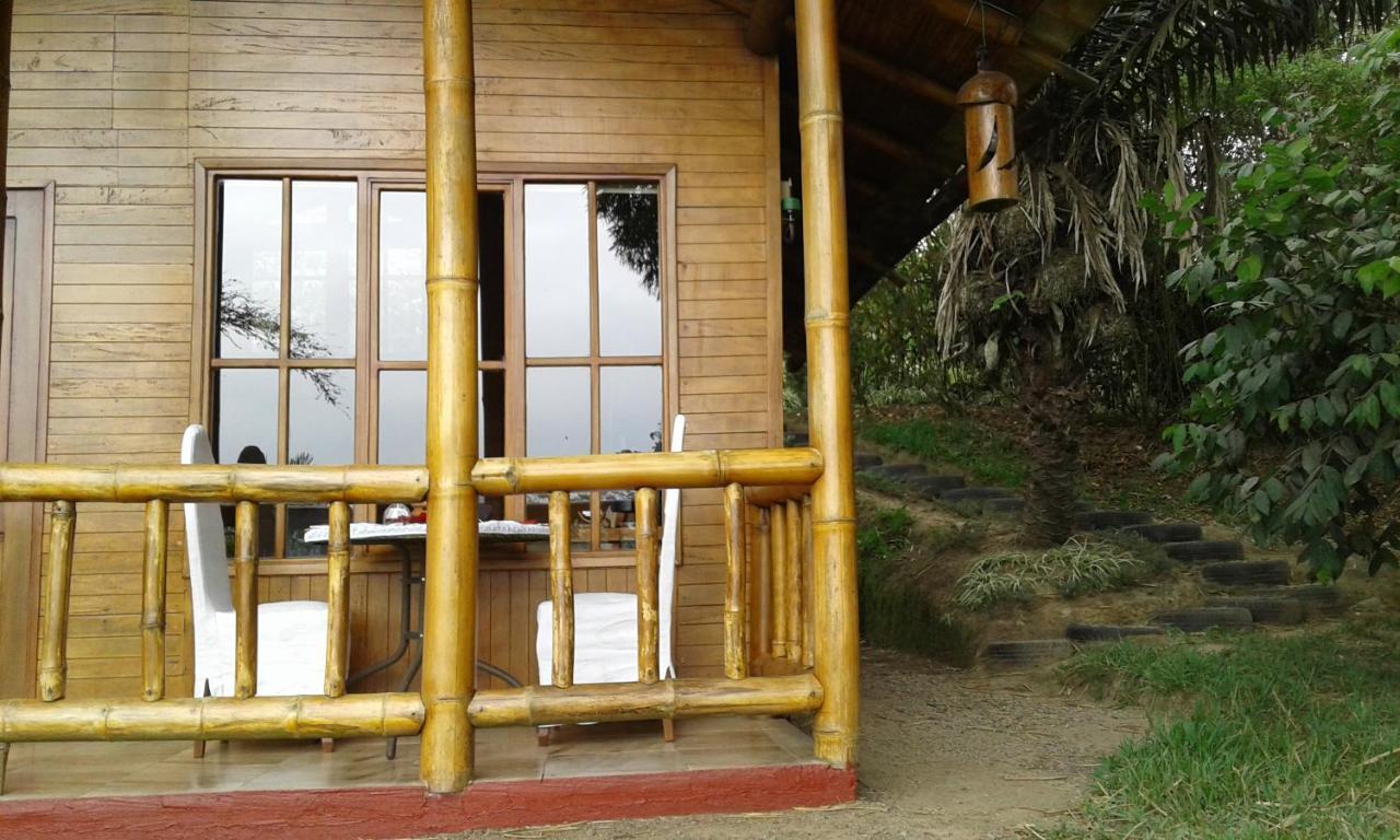 Estancia La Colina Санто-Доминго-де-лос-Колорадос Экстерьер фото